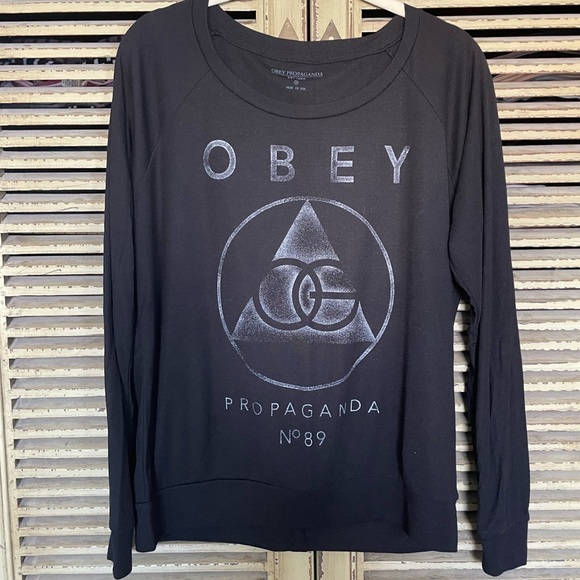 OBEY Propaganda black tee / sweatshirt - Picture 1 of 5